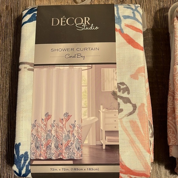 Shower curtain - Picture 2 of 5